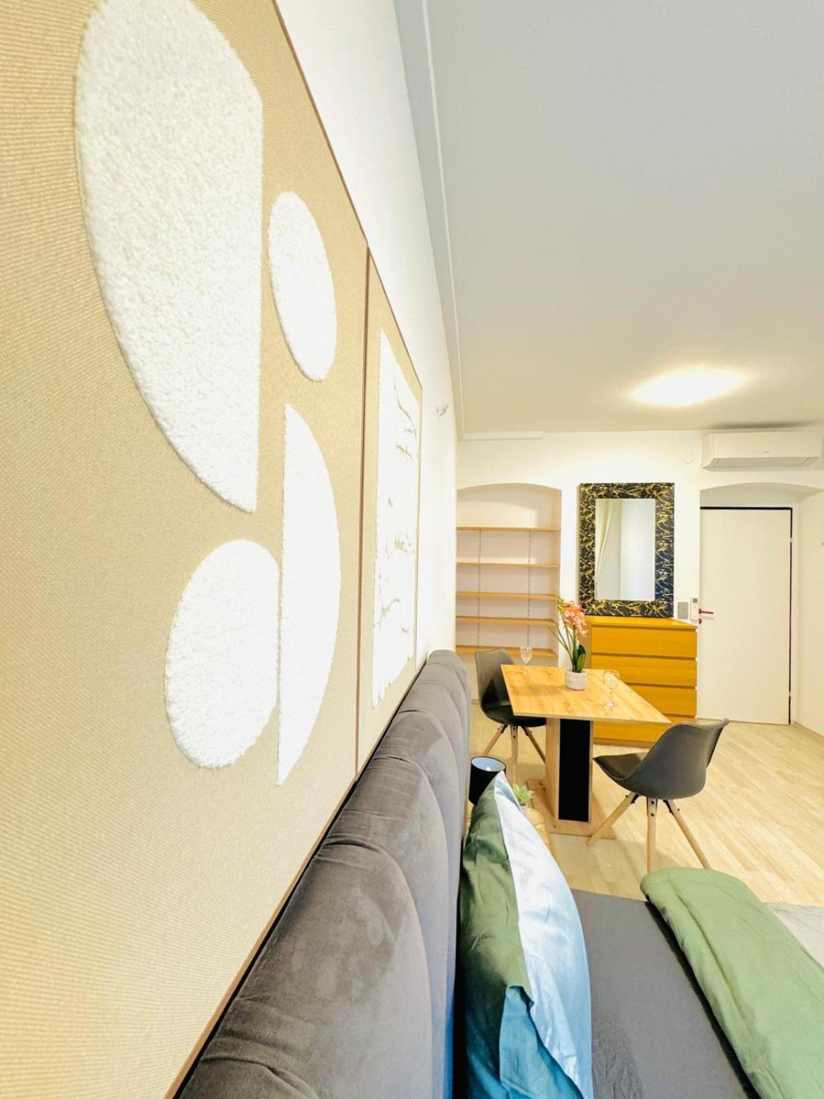 Apartament Bright Stay, 7br Shared Only 13min To Belvedere Palace *